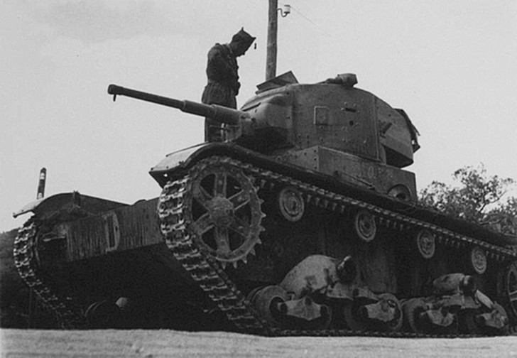 Фото №1 - Операция Х. Первый танковый бой в истории РККА: Т-26 против итальянских огнеметных танкеток